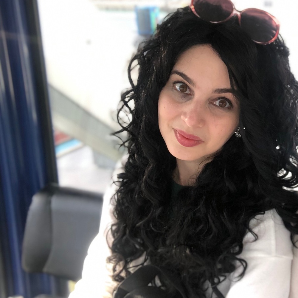 Meet your Posher, Christina